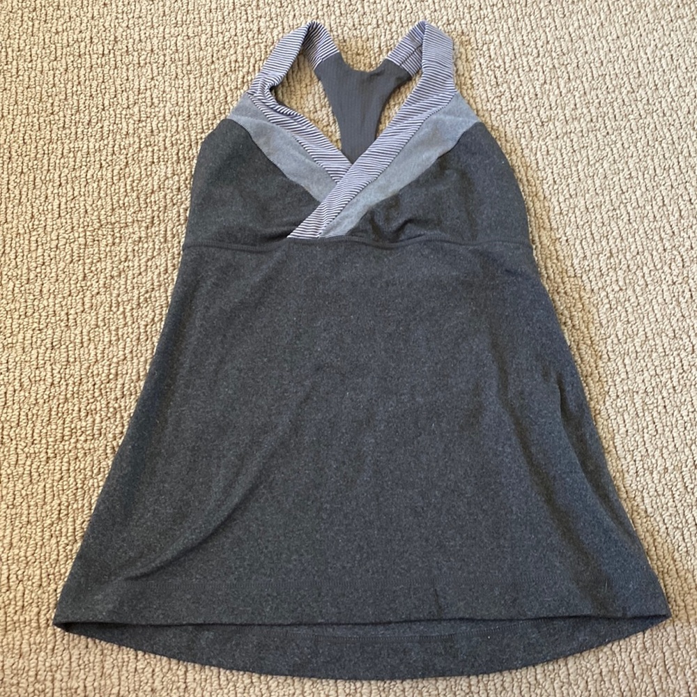 Lululemon cross tank